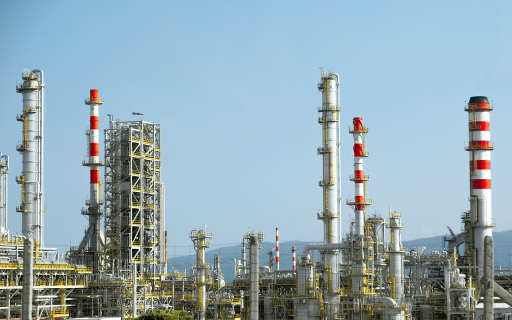 Fuel refinery pipework