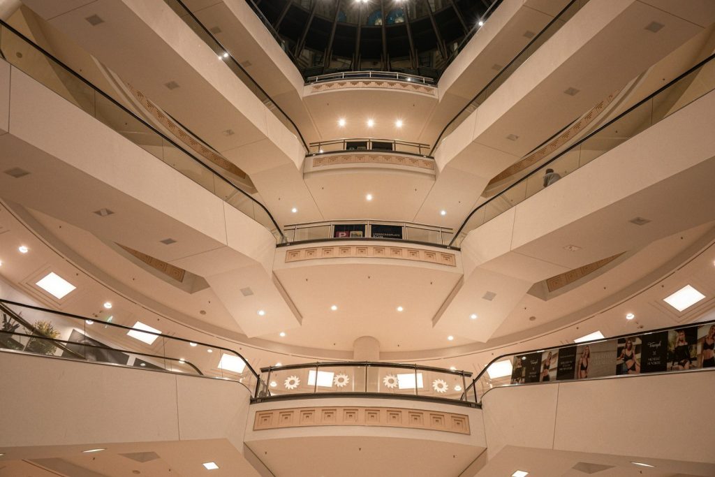 Multi-level shopping centre atrium